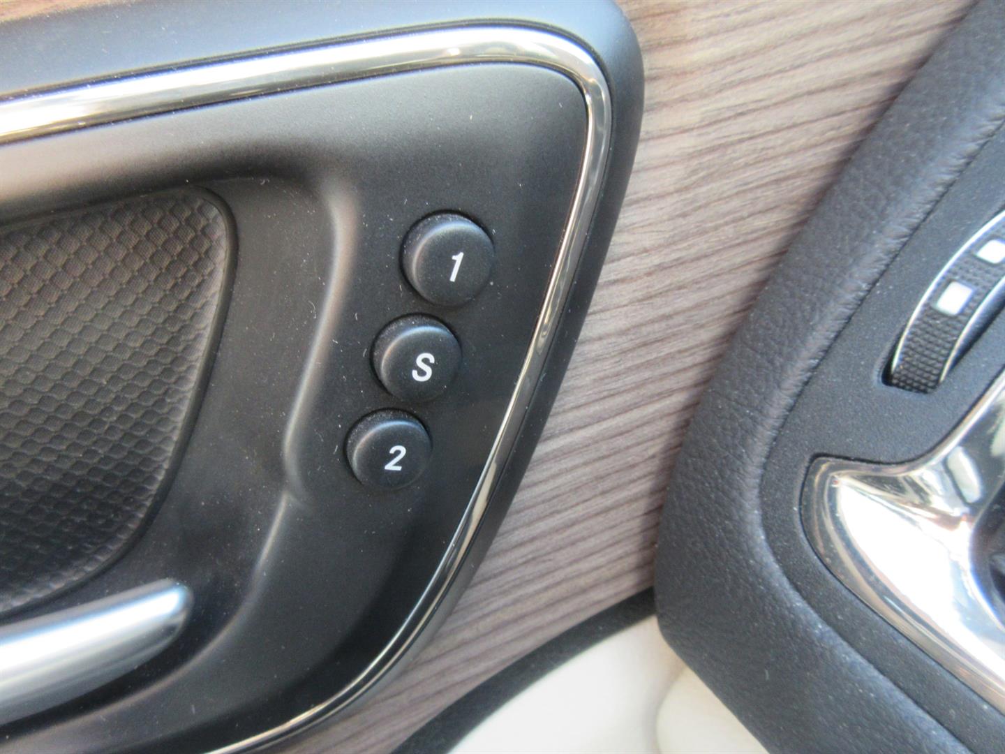 chrysler 200 2015 - 21