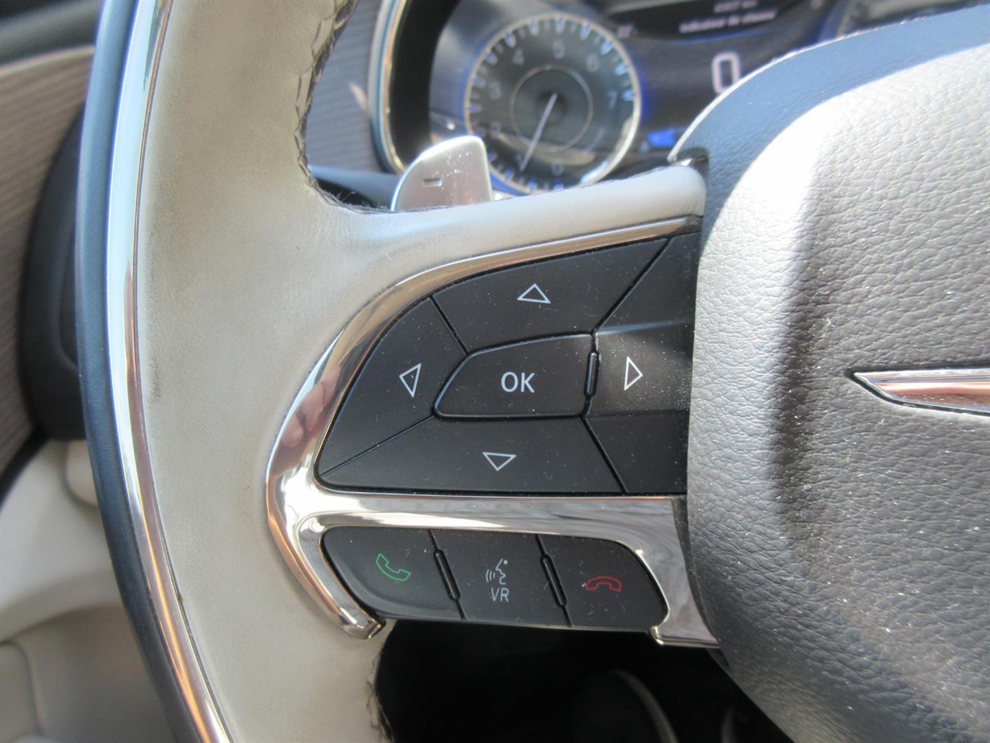 chrysler 200 2015 - 29