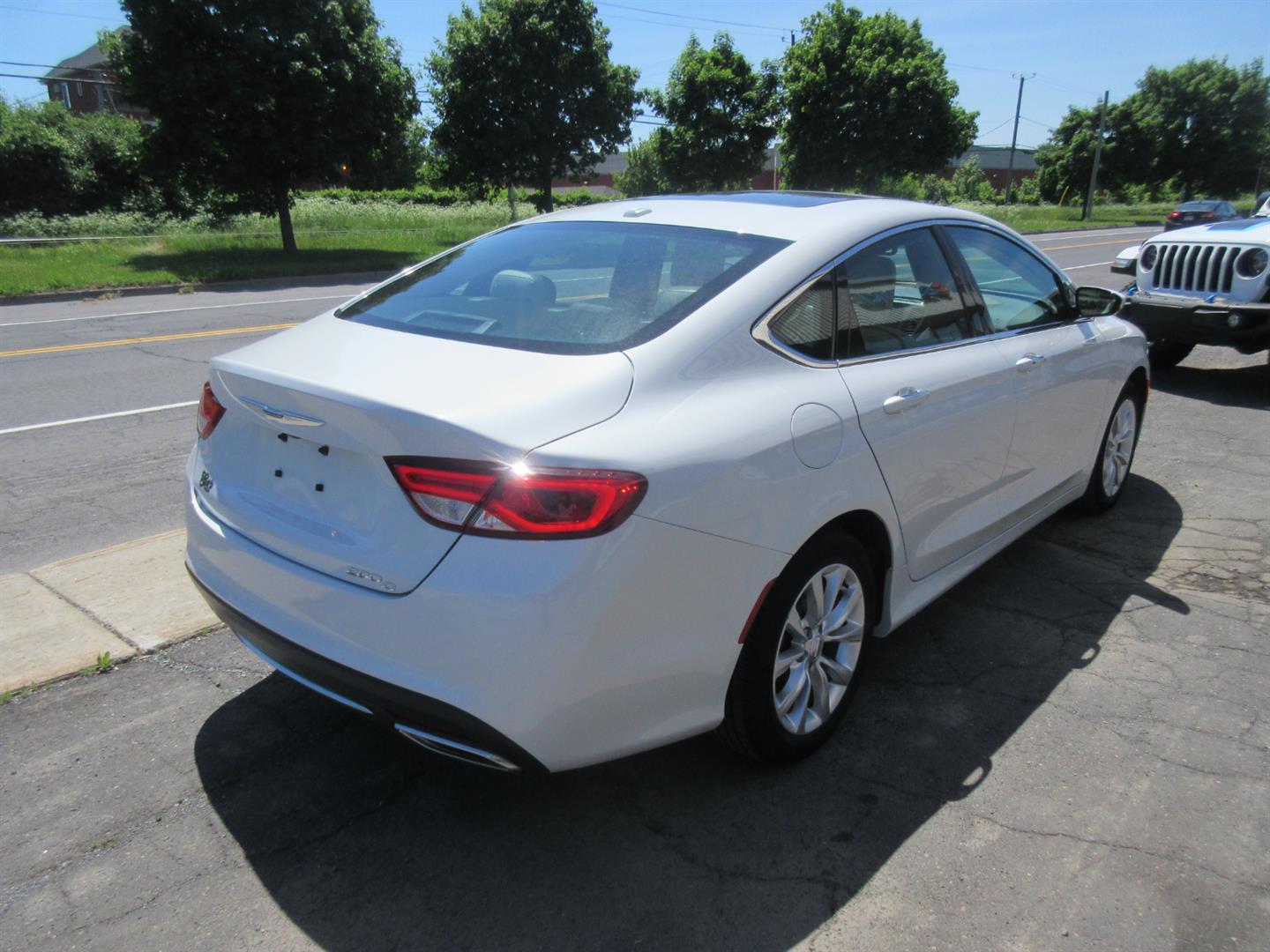 chrysler 200 2015 - 10
