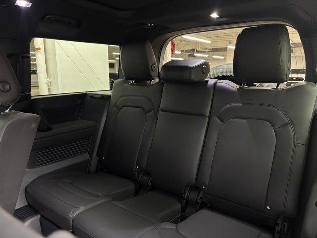 land rover Defender 2024 - 16