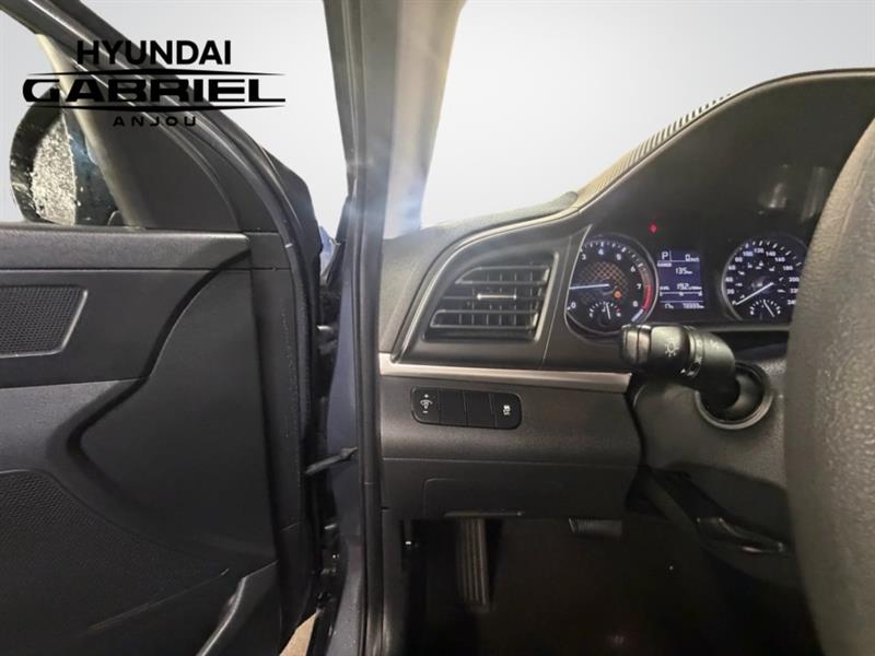 hyundai Elantra 2020 - 13