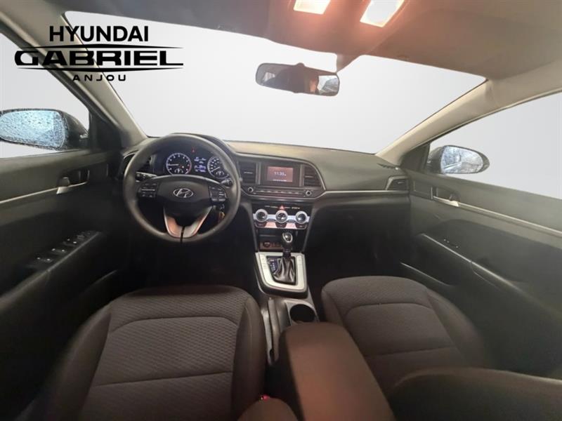 hyundai Elantra 2020 - 18