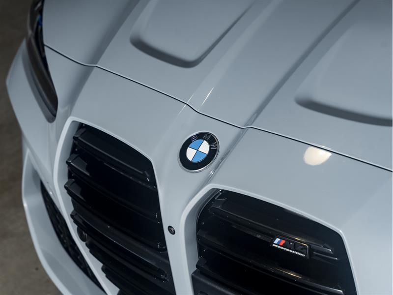 bmw M4 2022 - 17