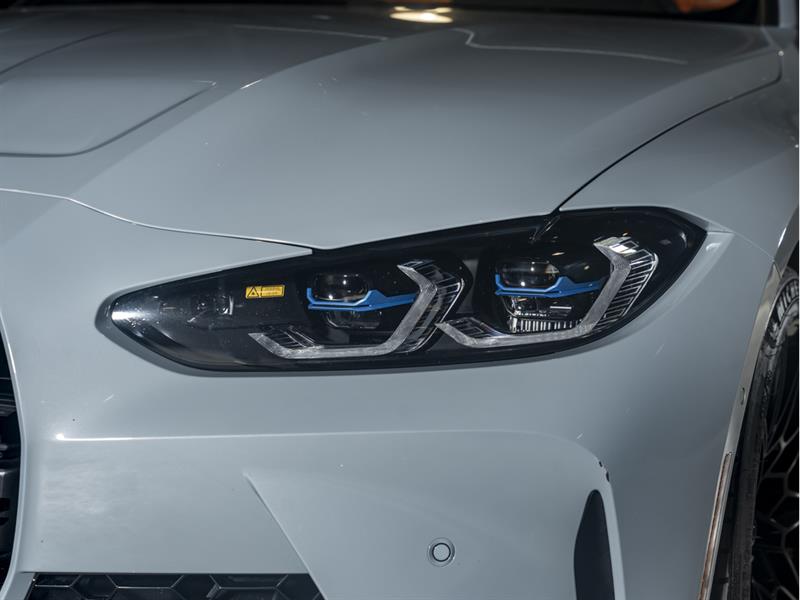 bmw M4 2022 - 18