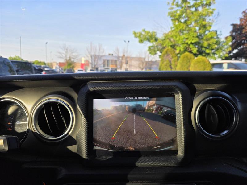 jeep Wrangler 2022 - 12