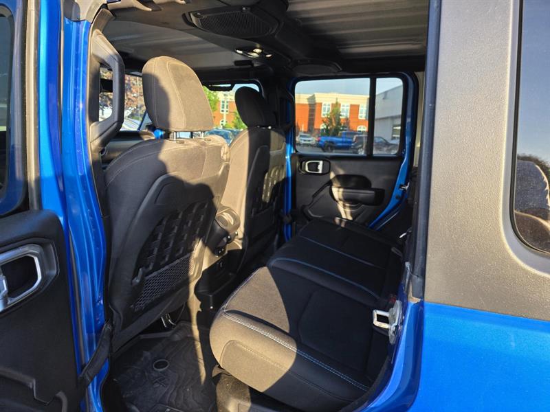 jeep Wrangler 2022 - 21