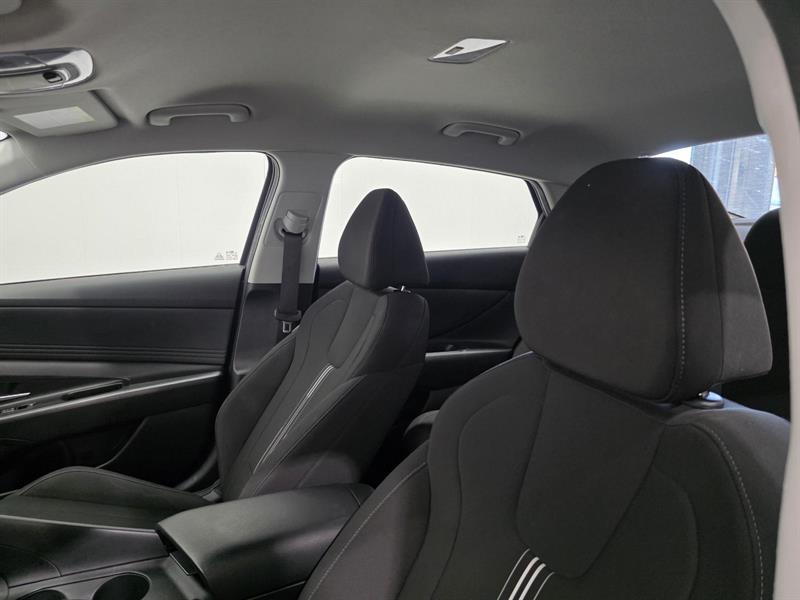 hyundai Elantra 2024 - 17