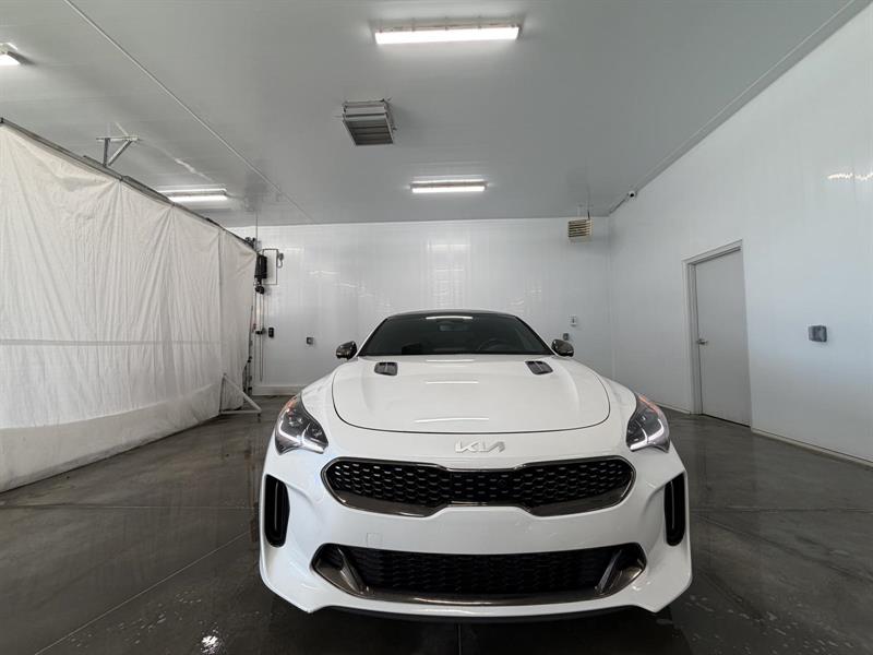 kia Stinger 2023 - 11