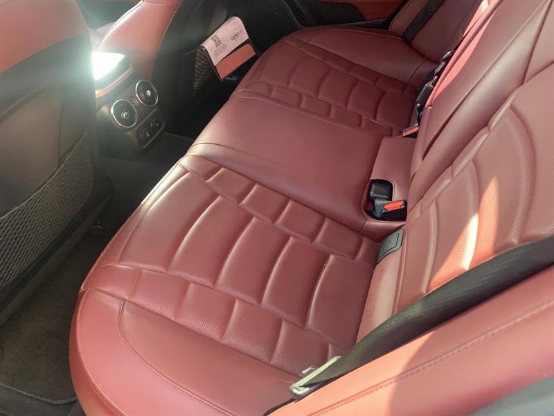 kia Stinger 2023 - 26