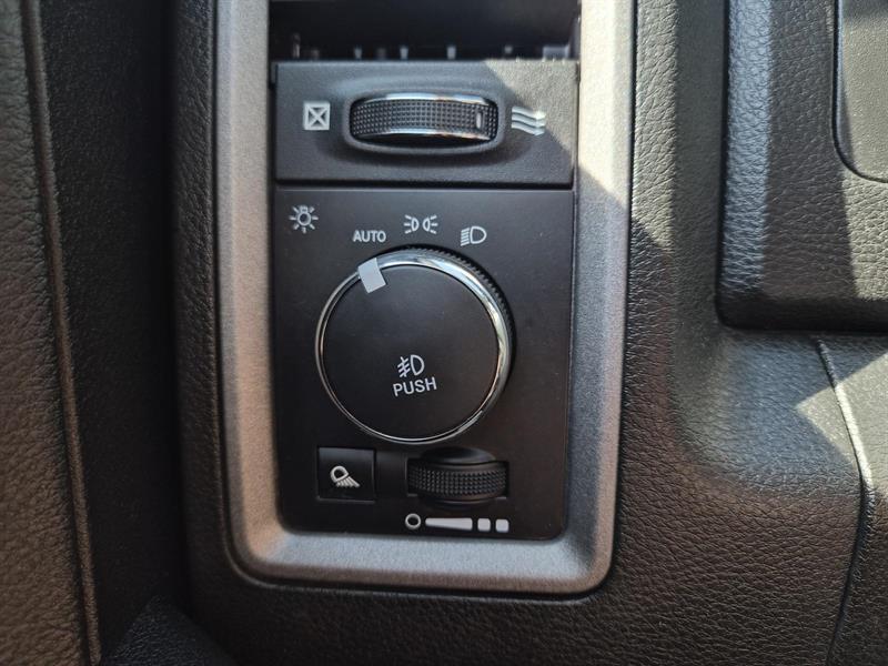 ram 1500 Classic 2021 - 13
