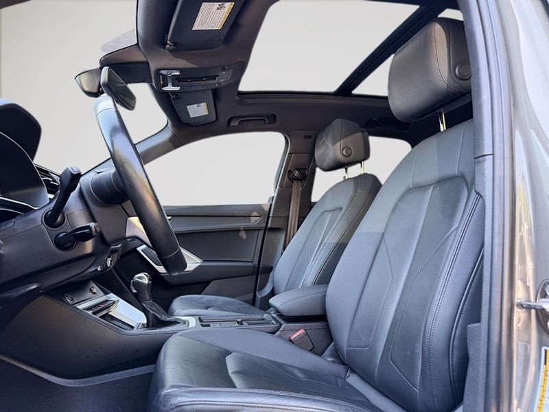 audi Q3 2021 - 10