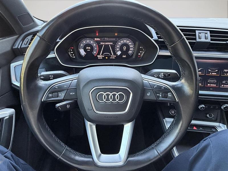 audi Q3 2021 - 13
