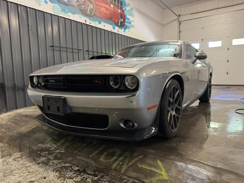 dodge Challenger 2016