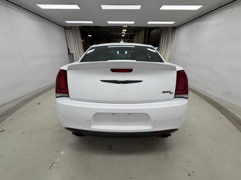 chrysler 300c 2023 - 6