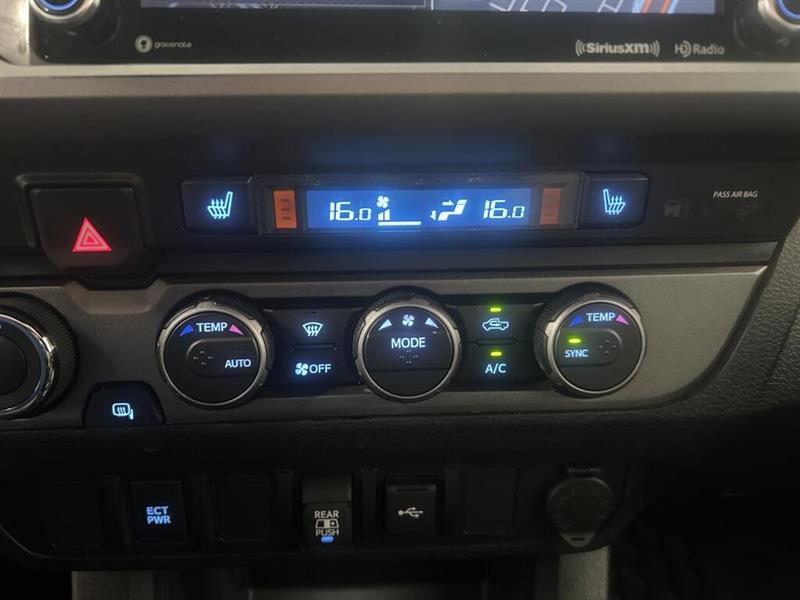 toyota Tacoma 2022 - 9