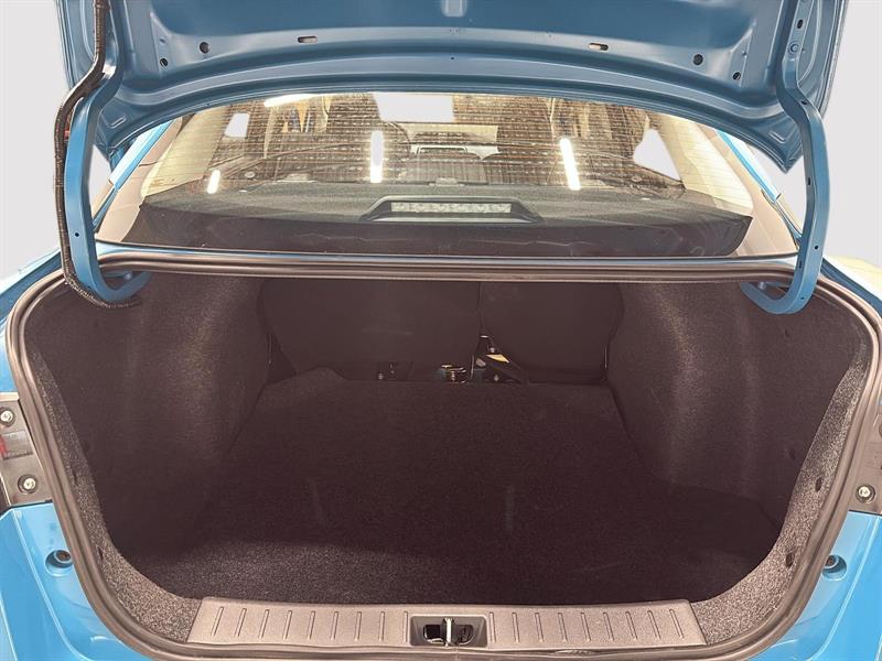 nissan Versa 2025 - 12