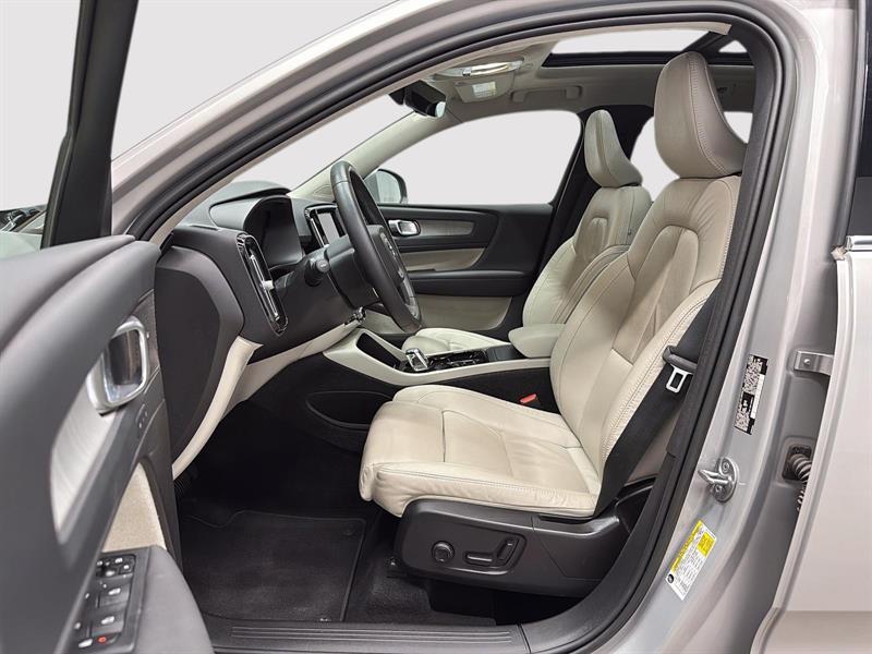 volvo XC40 2023 - 7