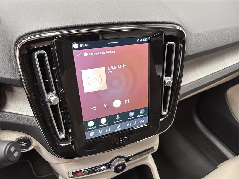 volvo XC40 2023 - 17