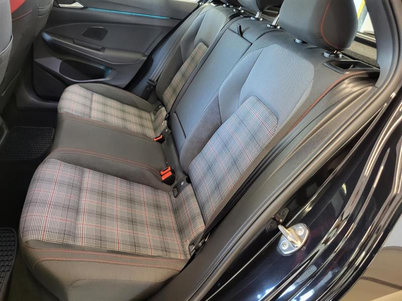 volkswagen Golf GTI 2022 - 12