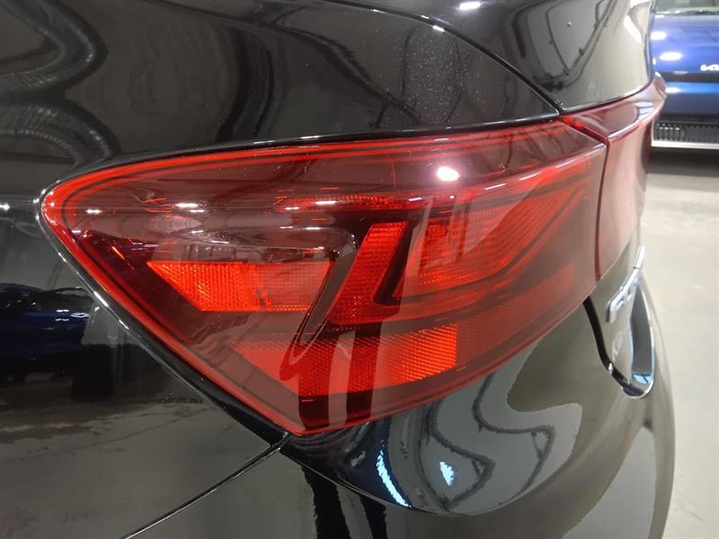 kia Forte 2022 - 12