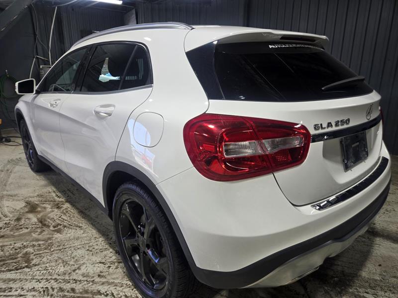 mercedes-benz GLA 2019 - 5