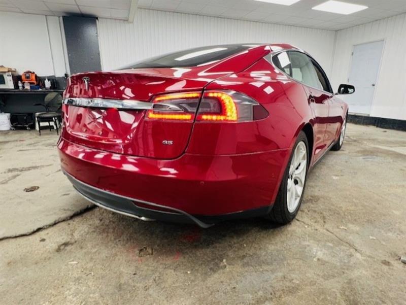 tesla Model S 2014 - 6
