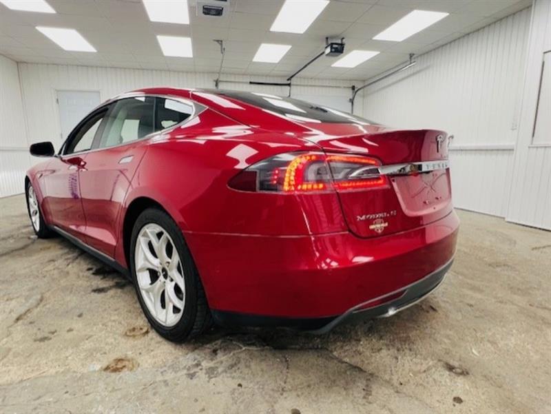 tesla Model S 2014 - 8