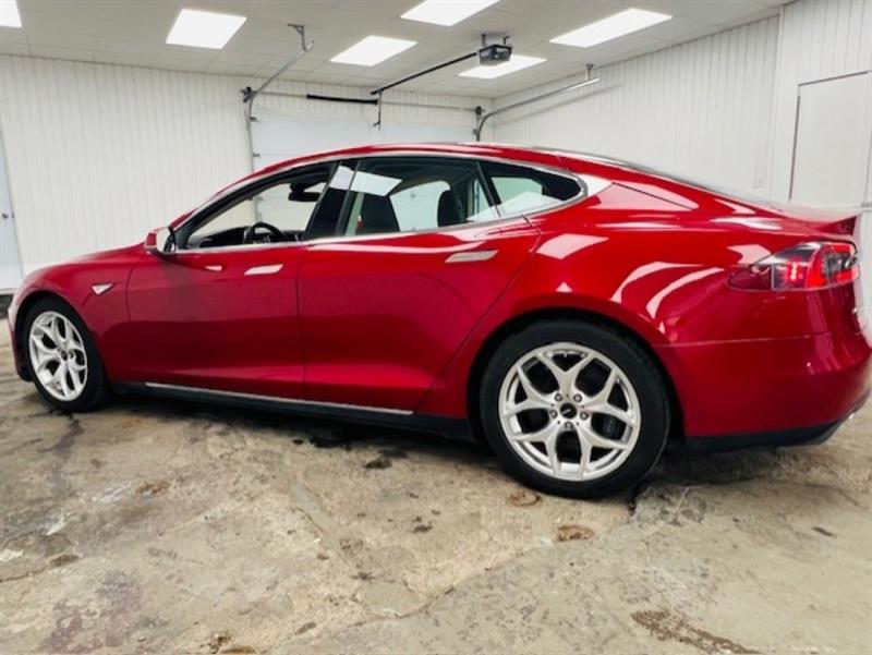 tesla Model S 2014 - 9