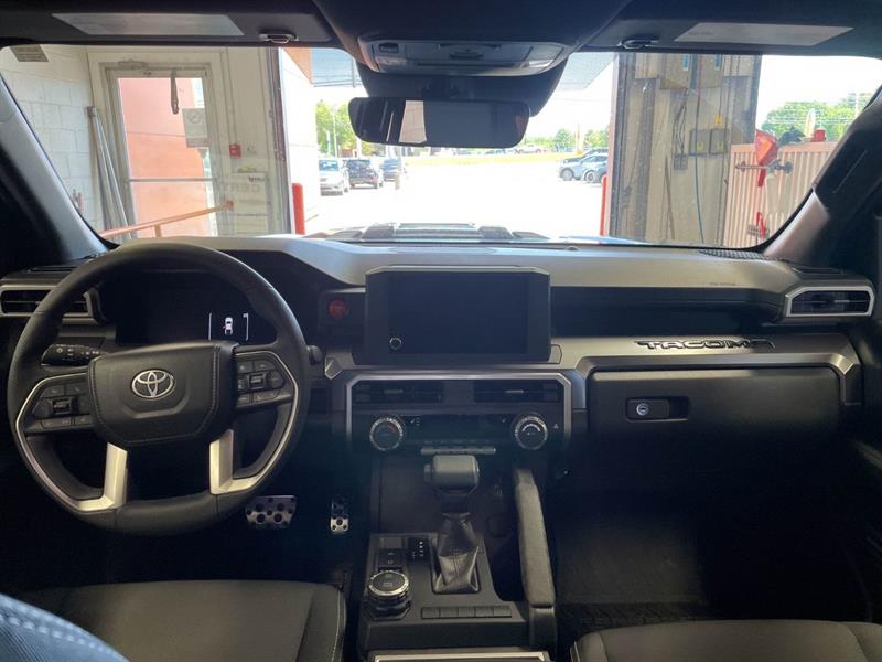 toyota Tacoma 2025 - 10