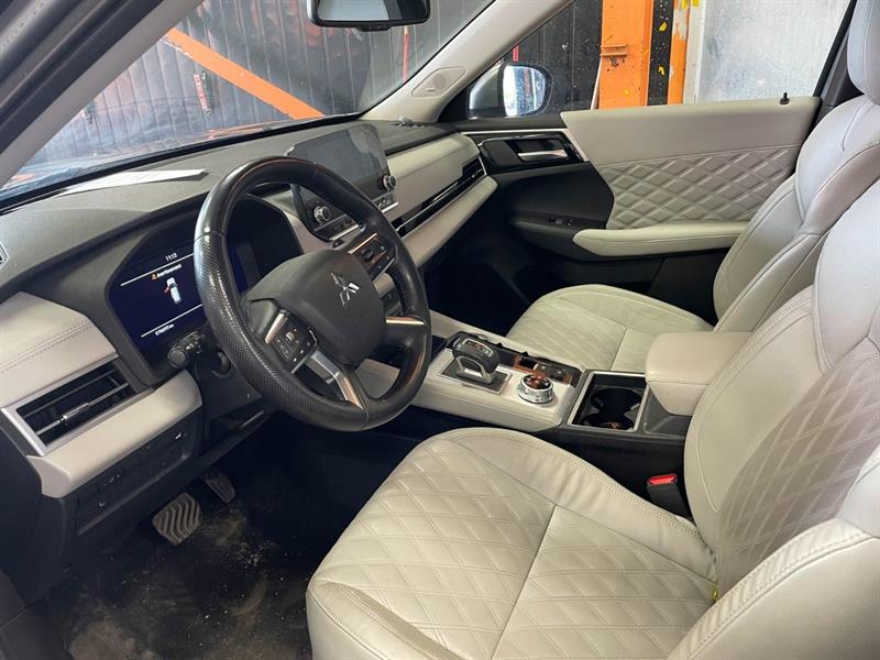 mitsubishi Outlander 2022 - 5