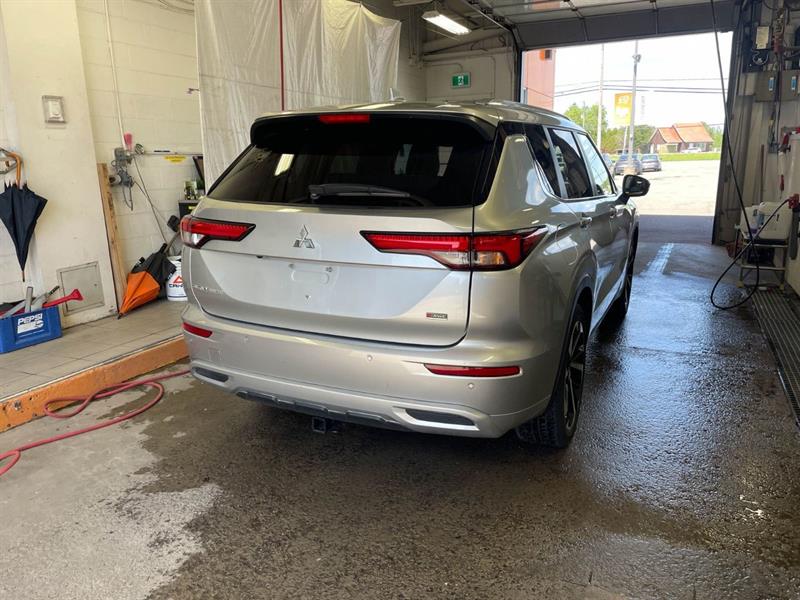 mitsubishi Outlander 2023 - 10