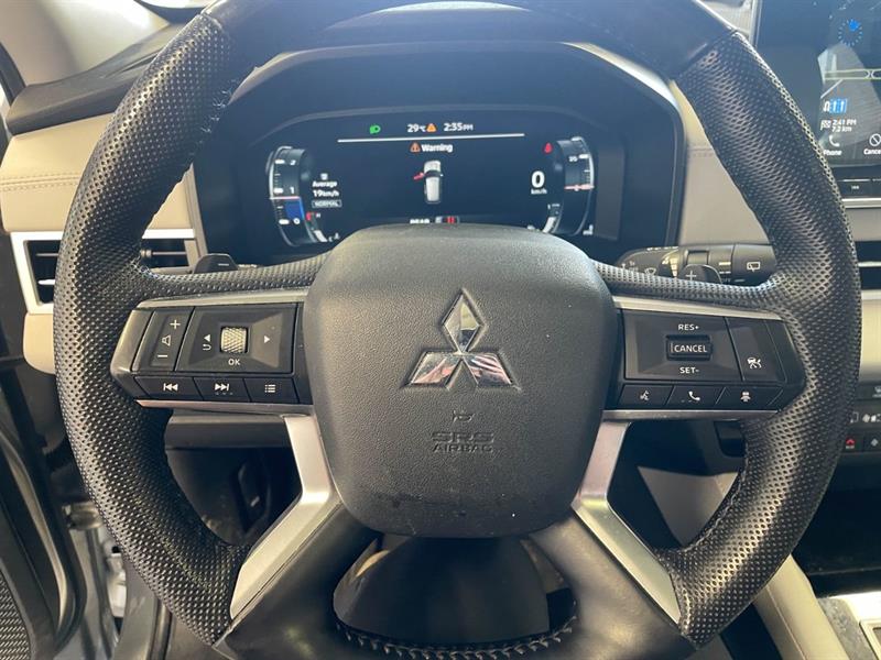 mitsubishi Outlander 2023 - 17