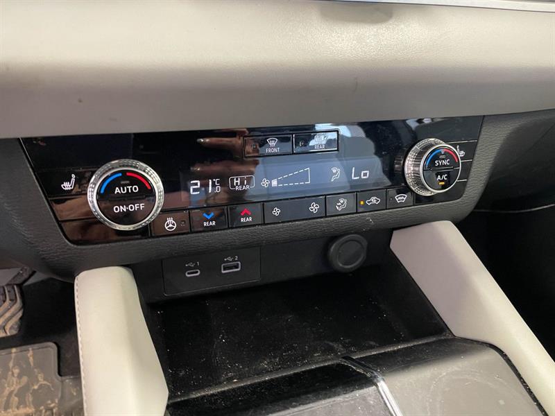 mitsubishi Outlander 2023 - 14