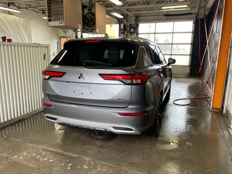 mitsubishi Outlander 2022 - 10