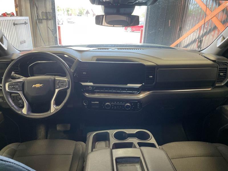 chevrolet Silverado 1500 2025 - 12