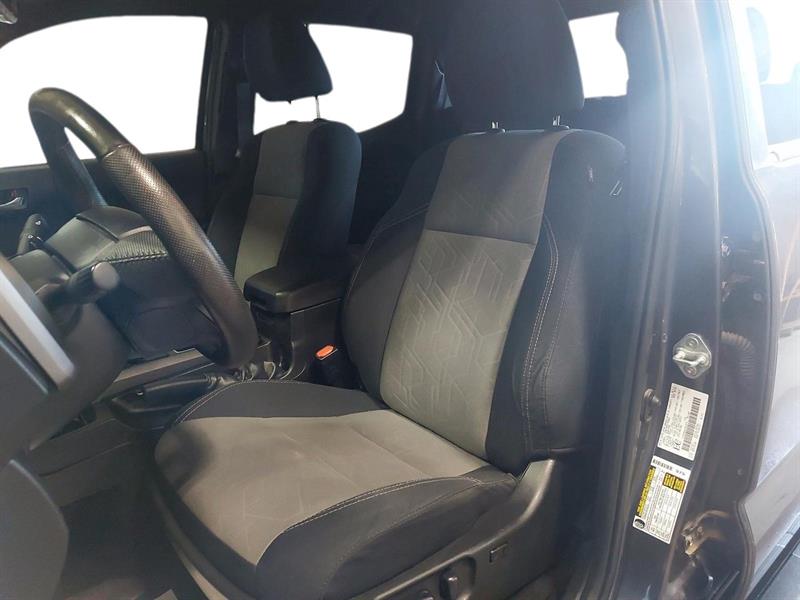 toyota Tacoma 2022 - 8