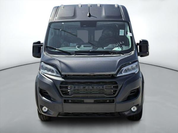 ram ProMaster fourgon vitré 2025 - 8