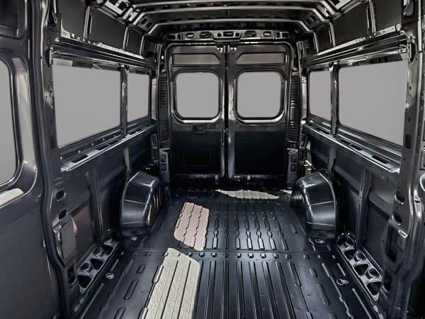 ram ProMaster fourgon vitré 2025 - 13
