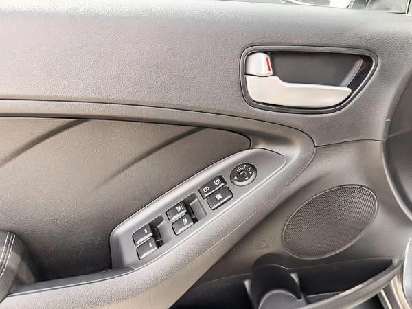 kia 5 portes Forte 2017 - 12