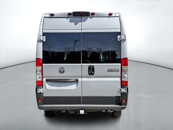 ram ProMaster fourgon vitré 2025 - 4