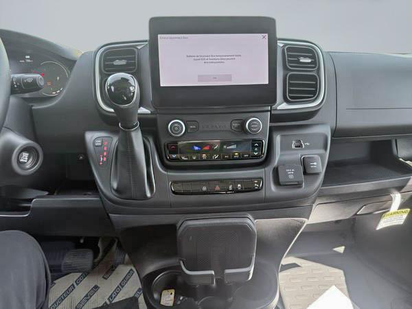 ram ProMaster fourgon vitré 2025 - 12