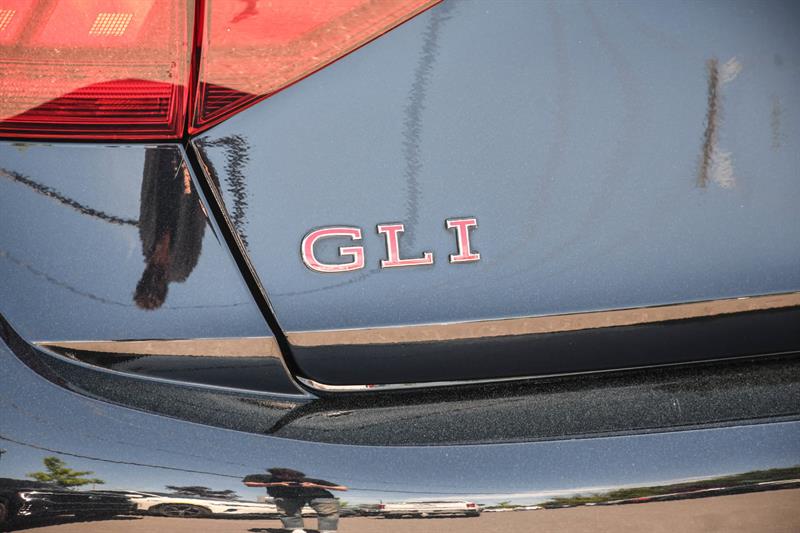 volkswagen Jetta GLI 2022 - 28