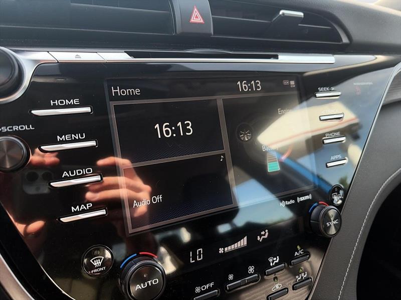toyota Camry Hybrid 2020 - 18