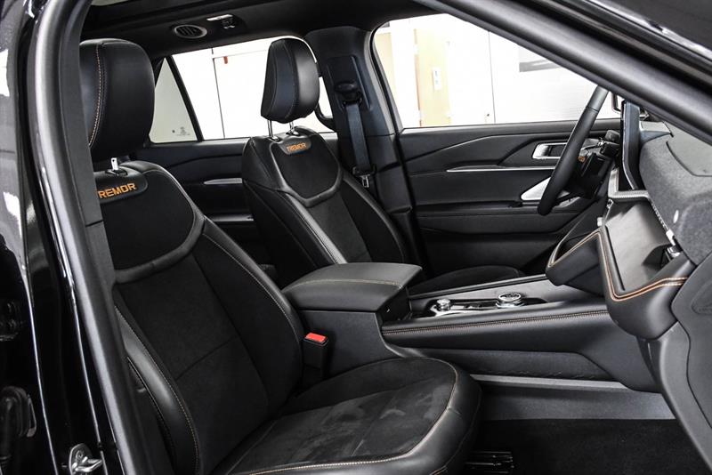 ford Explorer 2026 - 17