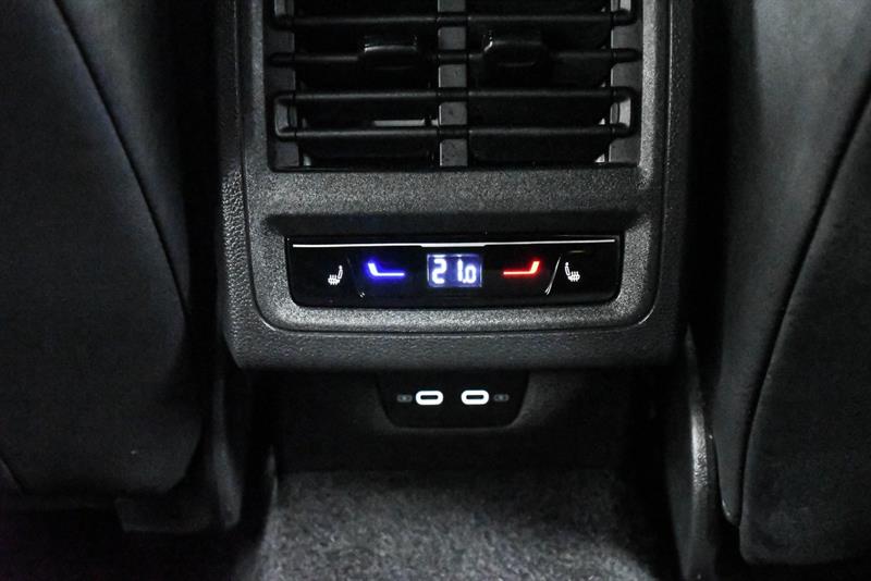 volkswagen Golf R 2022 - 19
