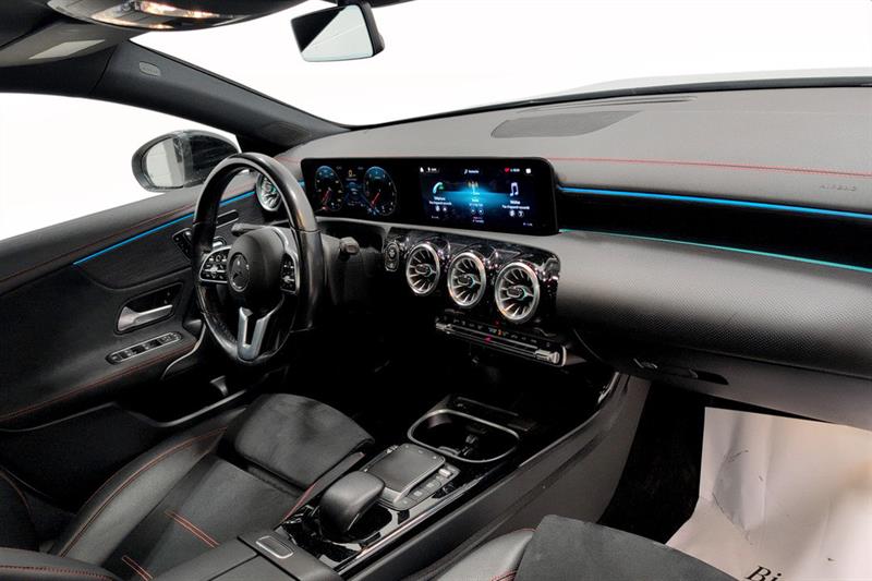 mercedes-benz CLA250 2022 - 8