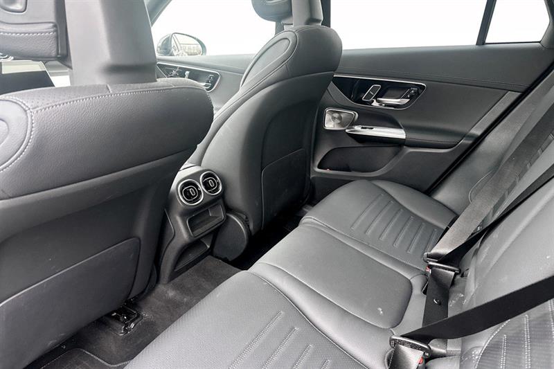 mercedes-benz GLC300 2025 - 11
