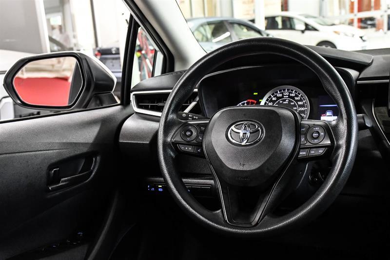 2022 Toyota Corolla - Image 22