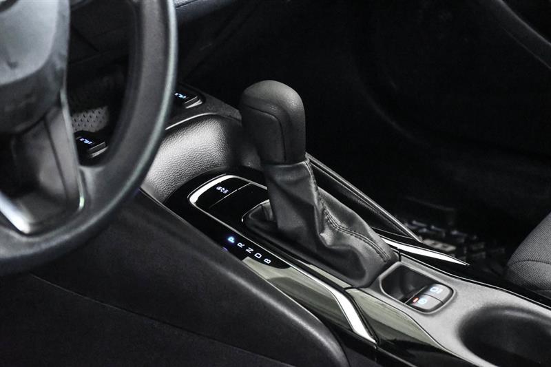 2022 Toyota Corolla - Image 31