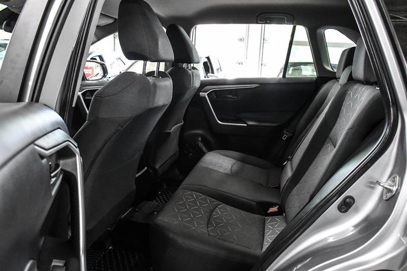 toyota RAV4 2019 - 18